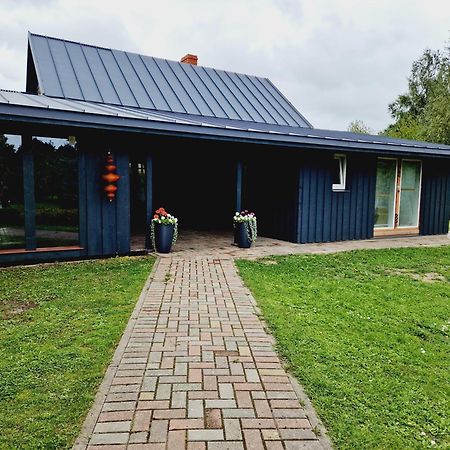 ונטספילס Guest House Podnieki מראה חיצוני תמונה