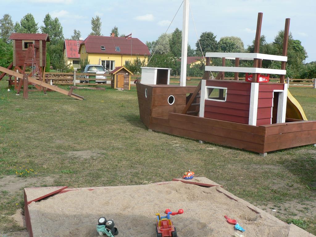 ונטספילס Guest House Podnieki מראה חיצוני תמונה